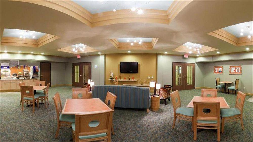 Holiday Inn Express Hotel&Suites Thornburg-S. Fredericksburg, an IHG Hotel Buitenkant foto