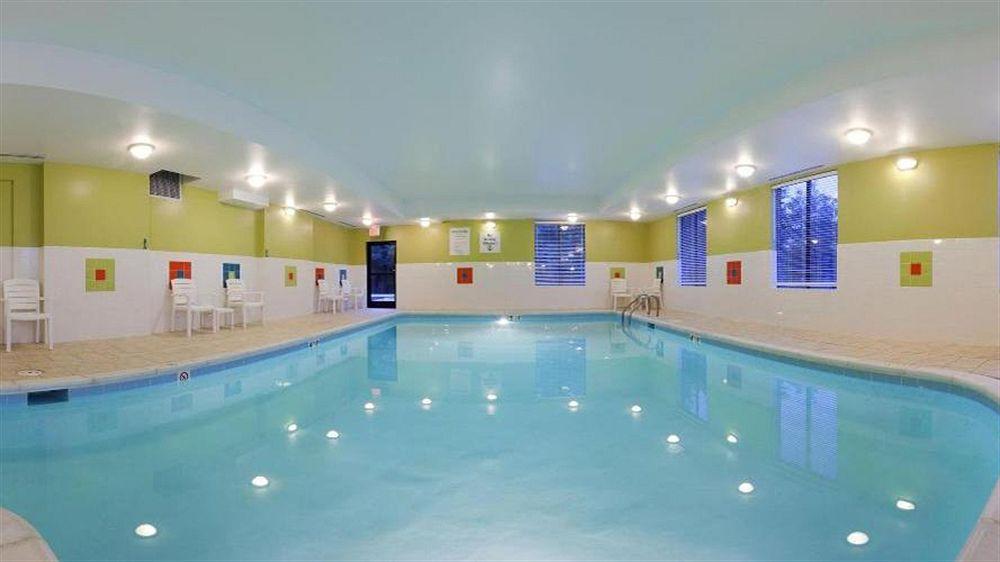 Holiday Inn Express Hotel&Suites Thornburg-S. Fredericksburg, an IHG Hotel Buitenkant foto