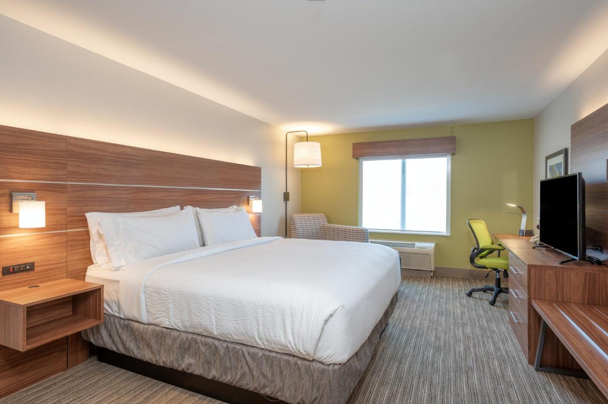 Holiday Inn Express Hotel&Suites Thornburg-S. Fredericksburg, an IHG Hotel Buitenkant foto