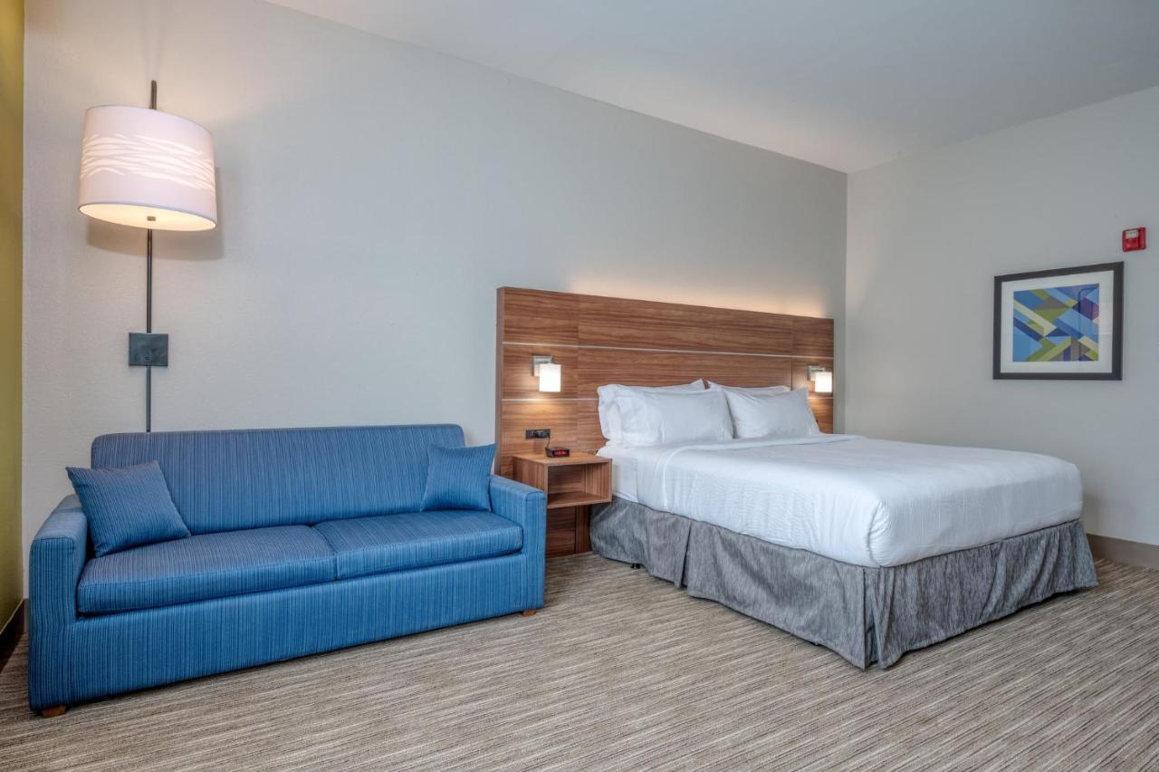 Holiday Inn Express Hotel&Suites Thornburg-S. Fredericksburg, an IHG Hotel Buitenkant foto