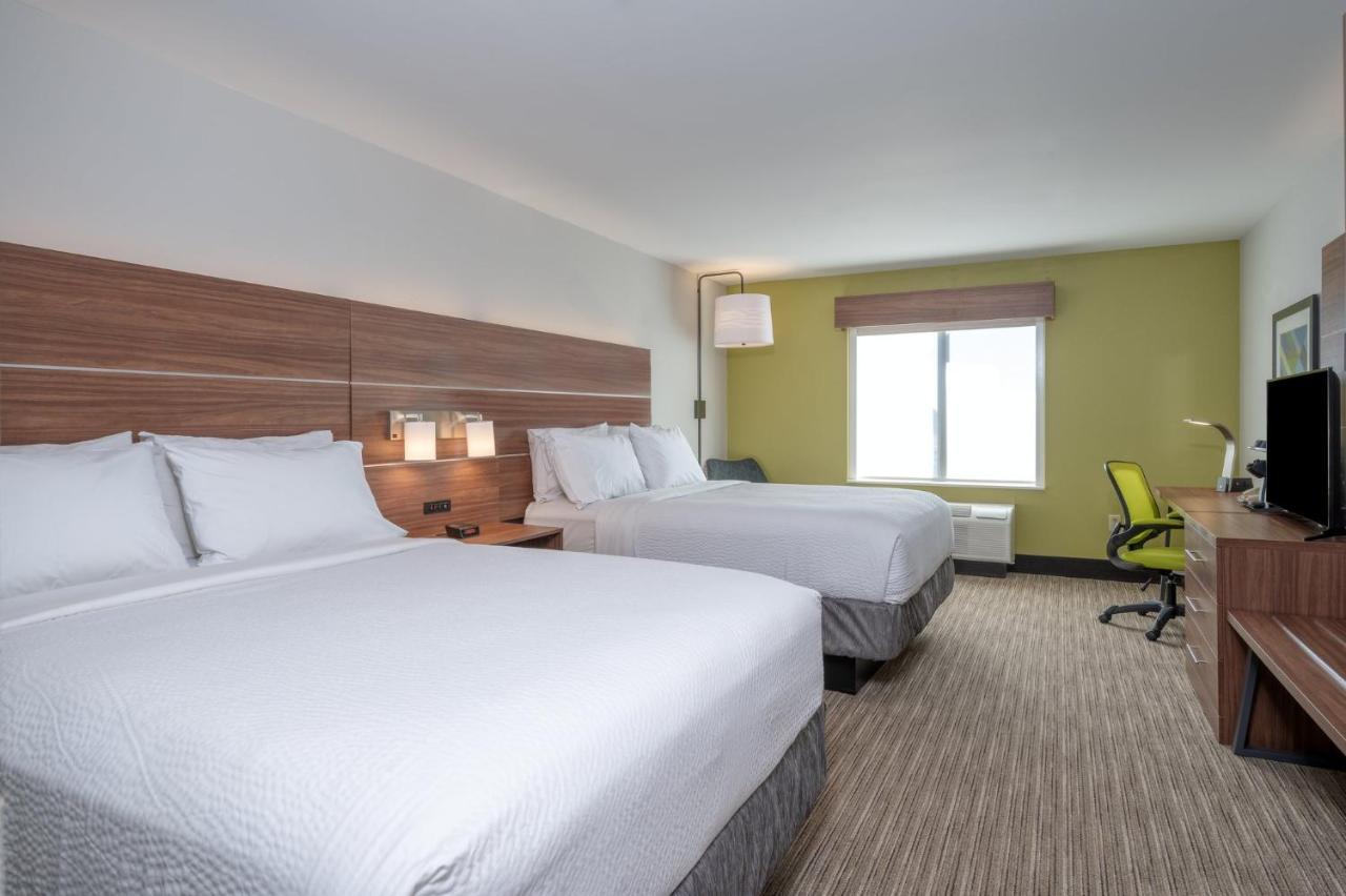 Holiday Inn Express Hotel&Suites Thornburg-S. Fredericksburg, an IHG Hotel Buitenkant foto