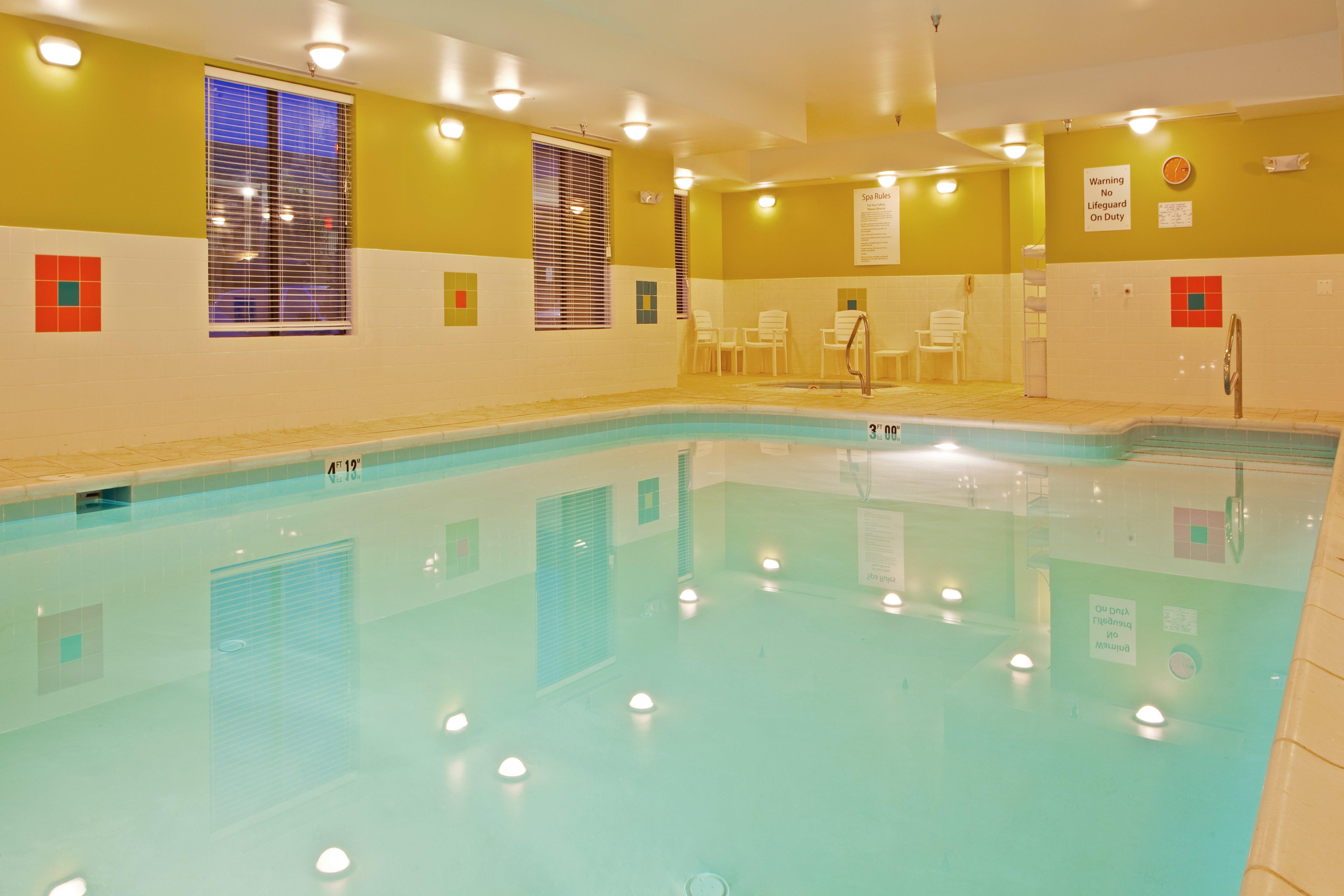 Holiday Inn Express Hotel&Suites Thornburg-S. Fredericksburg, an IHG Hotel Buitenkant foto